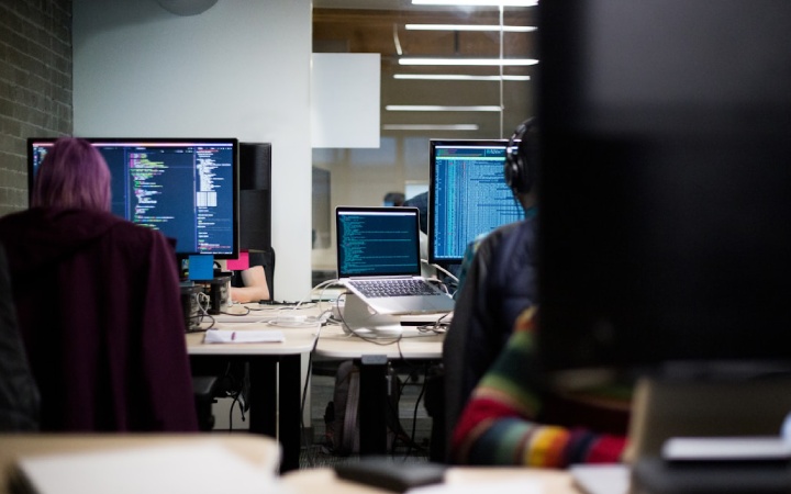The Importance of Knowledge Management Software in Enhancing Organizational Efficiency